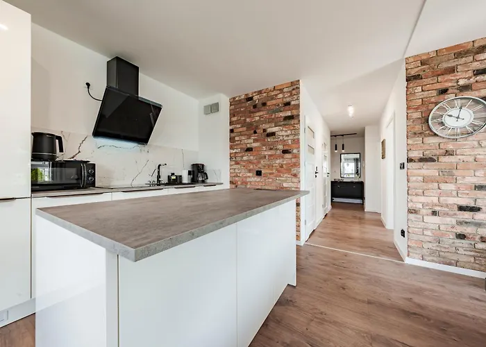 Comfort Nasypowa アパート